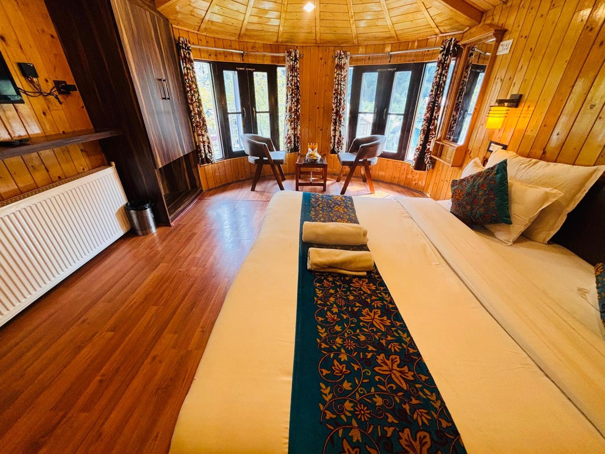 Bombay Palace Hotel ปาฮาลกัม ภายนอก รูปภาพ